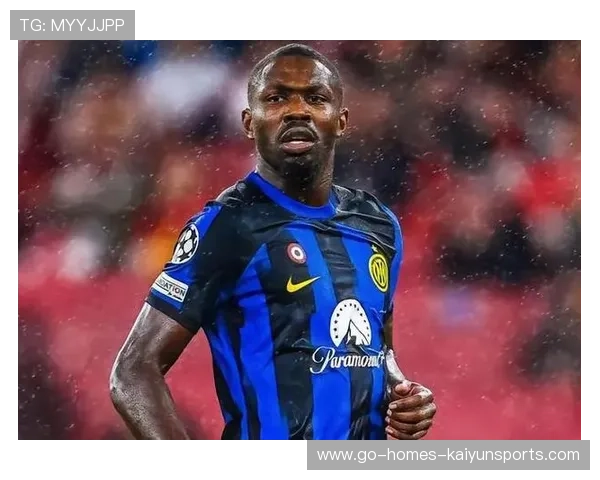 小图拉姆驰援法国队，转会传闻再起，足球界的焦点旋涡