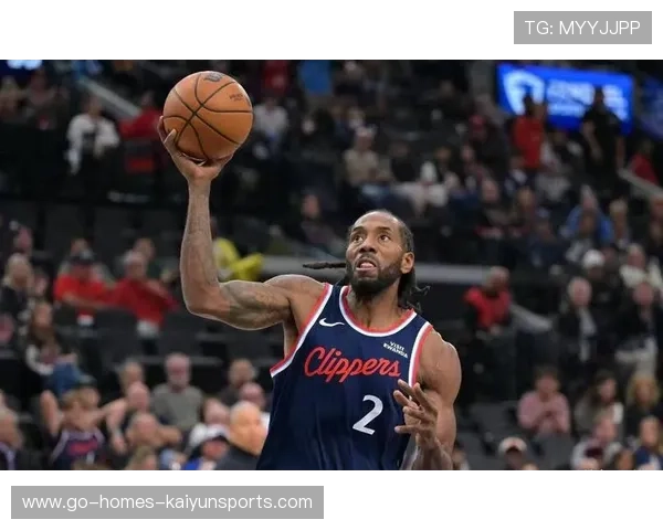 伦纳德中路跳投得手，快船迎来重要胜利